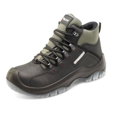 Beeswift Traxion Boot